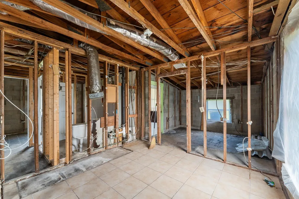 2102 AVENUE P Fort Pierce, FL 34950