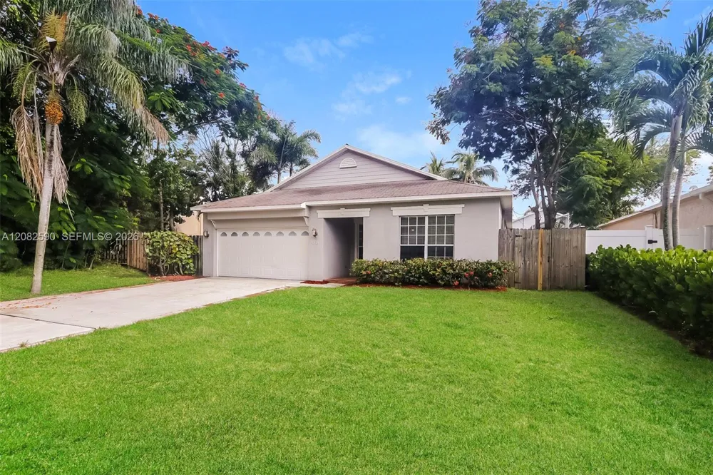 6329 Dimond St Jupiter, FL 33458
