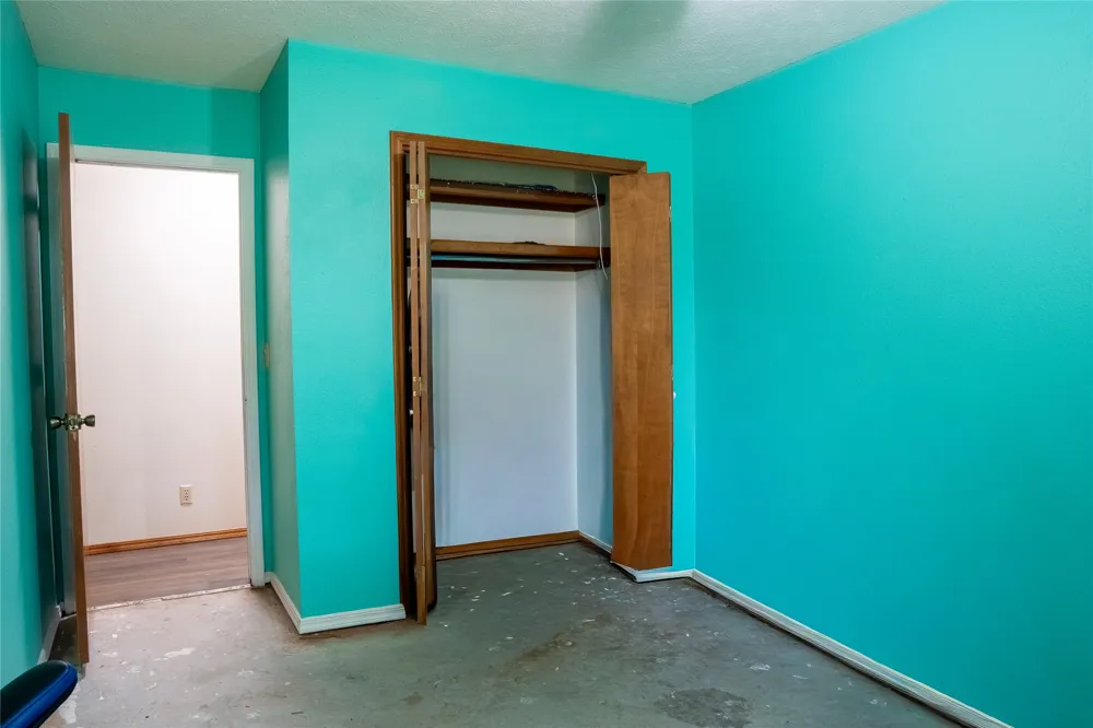 2101 Jefferson Place Bartlesville, OK 74006