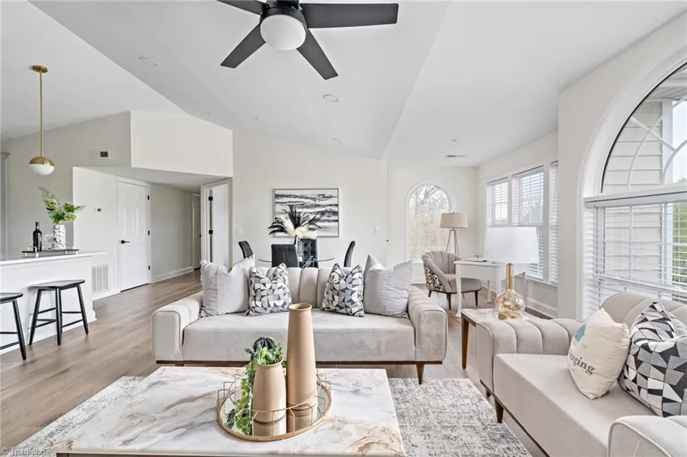 3729-3D Morris Farm Drive #3D Greensboro, NC 27409