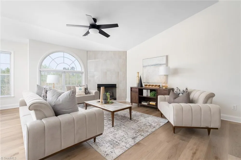 3729-3D Morris Farm Drive #3D Greensboro, NC 27409