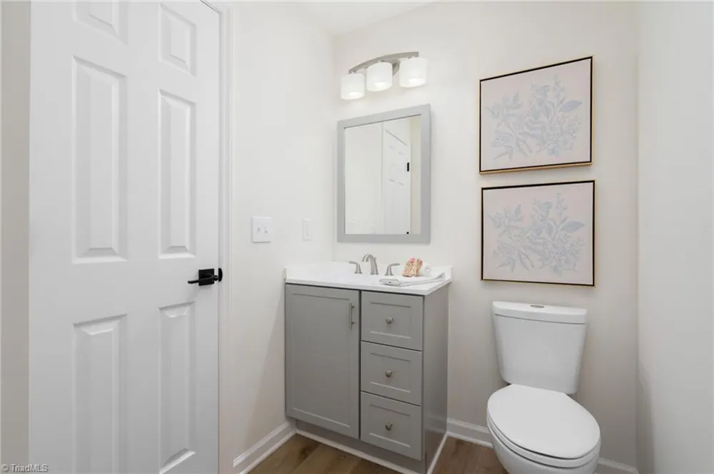 3729-3D Morris Farm Drive #3D Greensboro, NC 27409