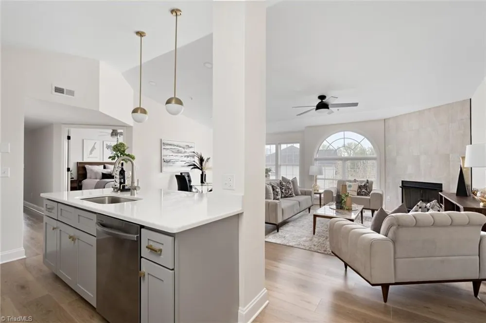 3729-3D Morris Farm Drive #3D Greensboro, NC 27409