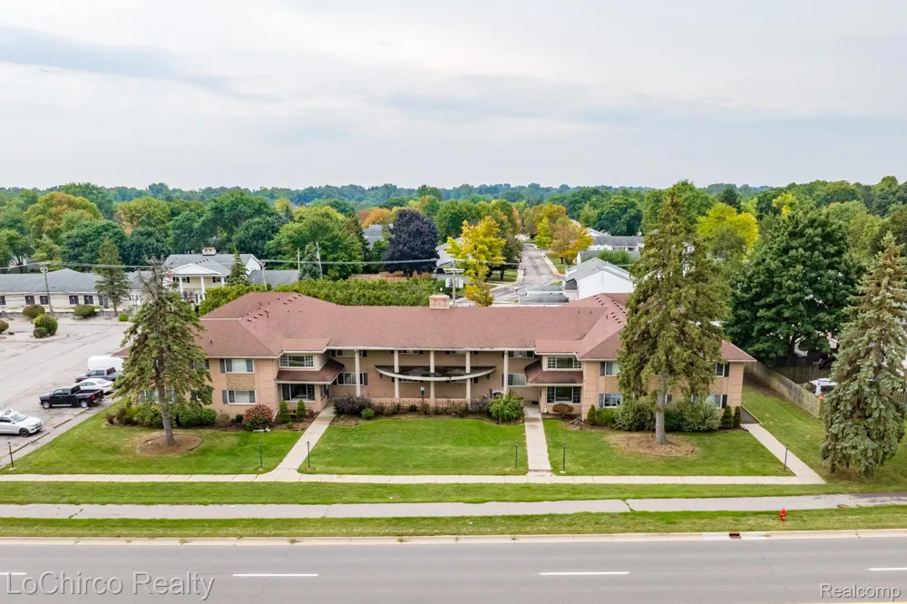 2377 Walton Boulevard #17 Rochester Hills City, MI 48309