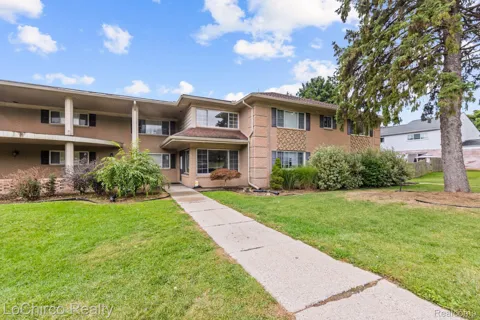 2377 Walton Boulevard #17