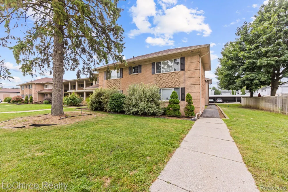 2377 Walton Boulevard #17 Rochester Hills City, MI 48309