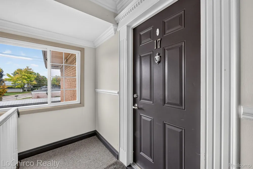 2377 Walton Boulevard #17 Rochester Hills City, MI 48309