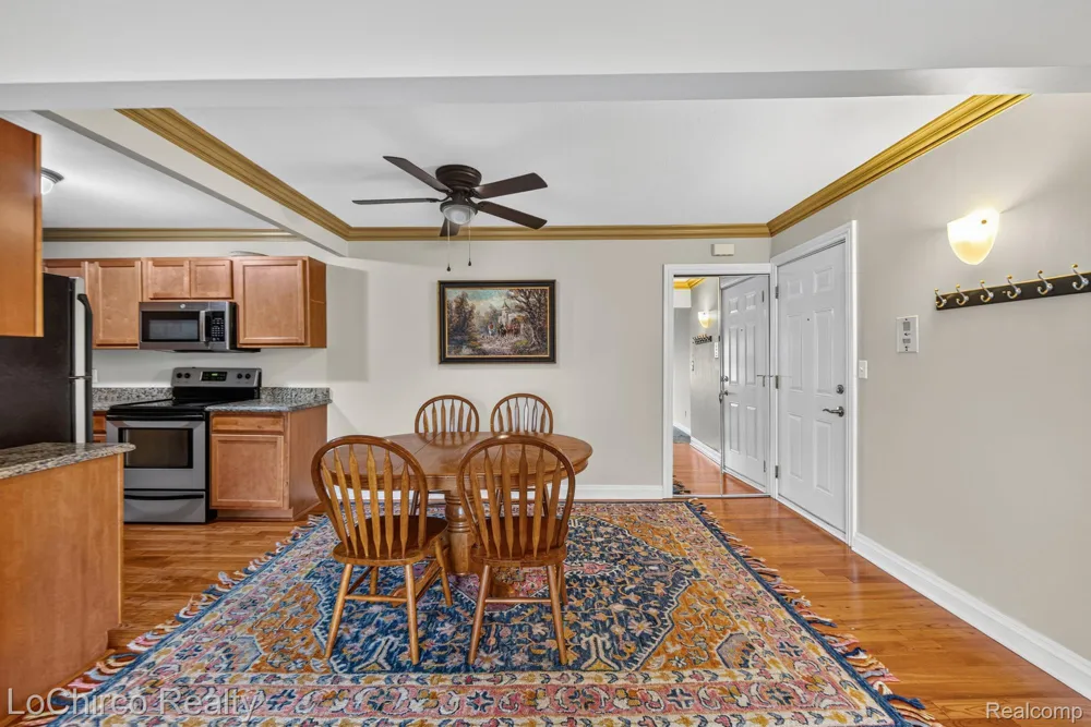 2377 Walton Boulevard #17 Rochester Hills City, MI 48309