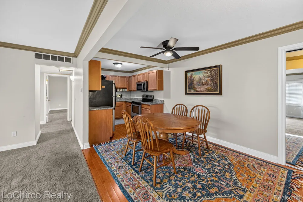 2377 Walton Boulevard #17 Rochester Hills City, MI 48309