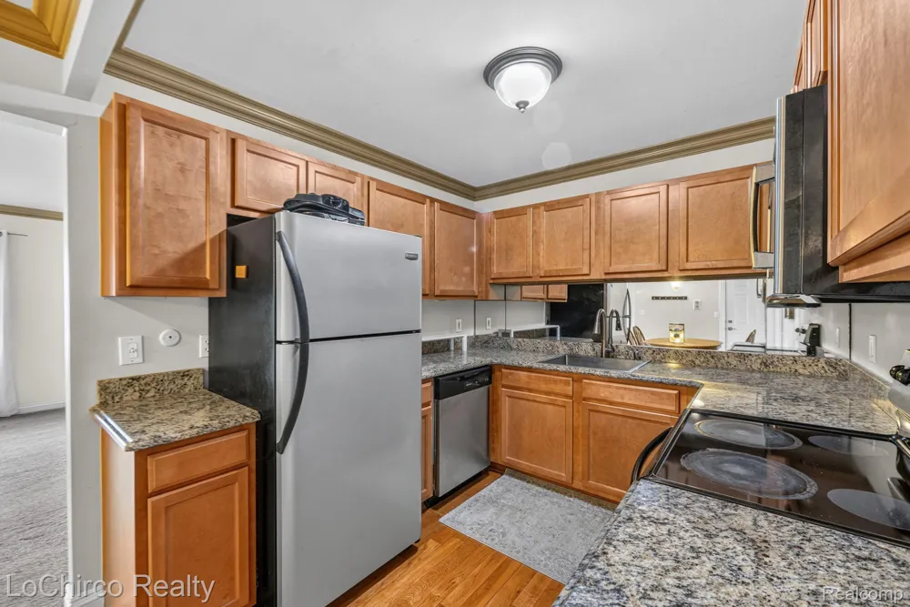 2377 Walton Boulevard #17 Rochester Hills City, MI 48309