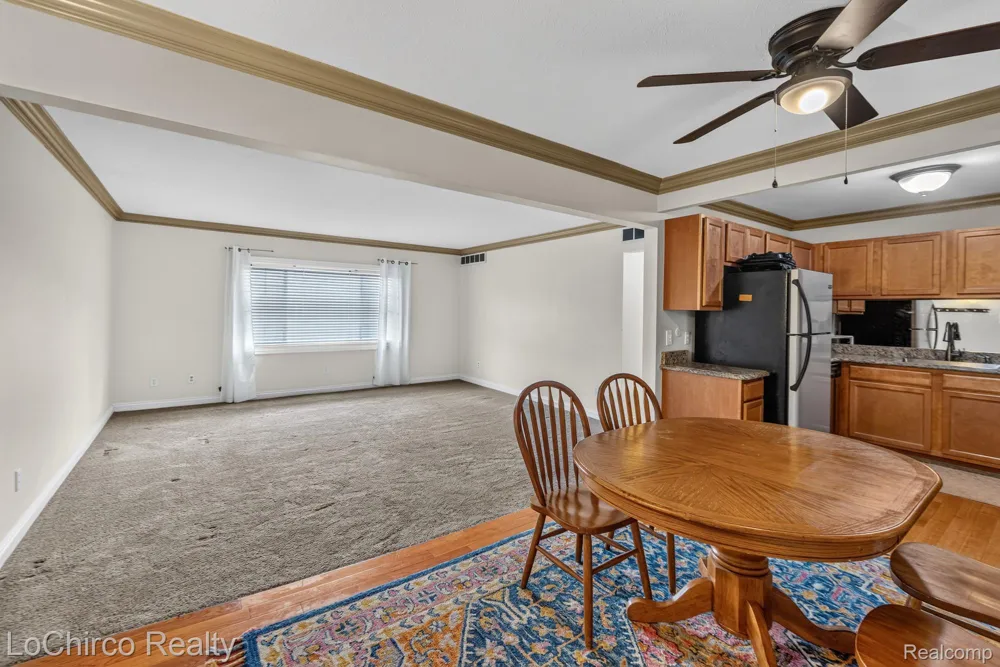 2377 Walton Boulevard #17 Rochester Hills City, MI 48309