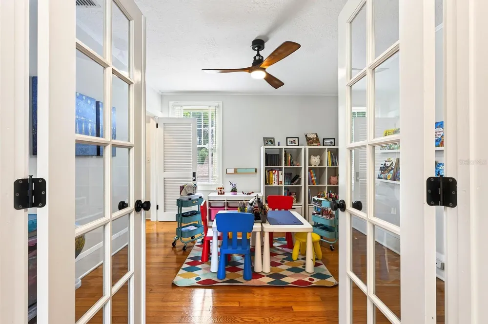128 WISTERIA AVENUE Orlando, FL 32806