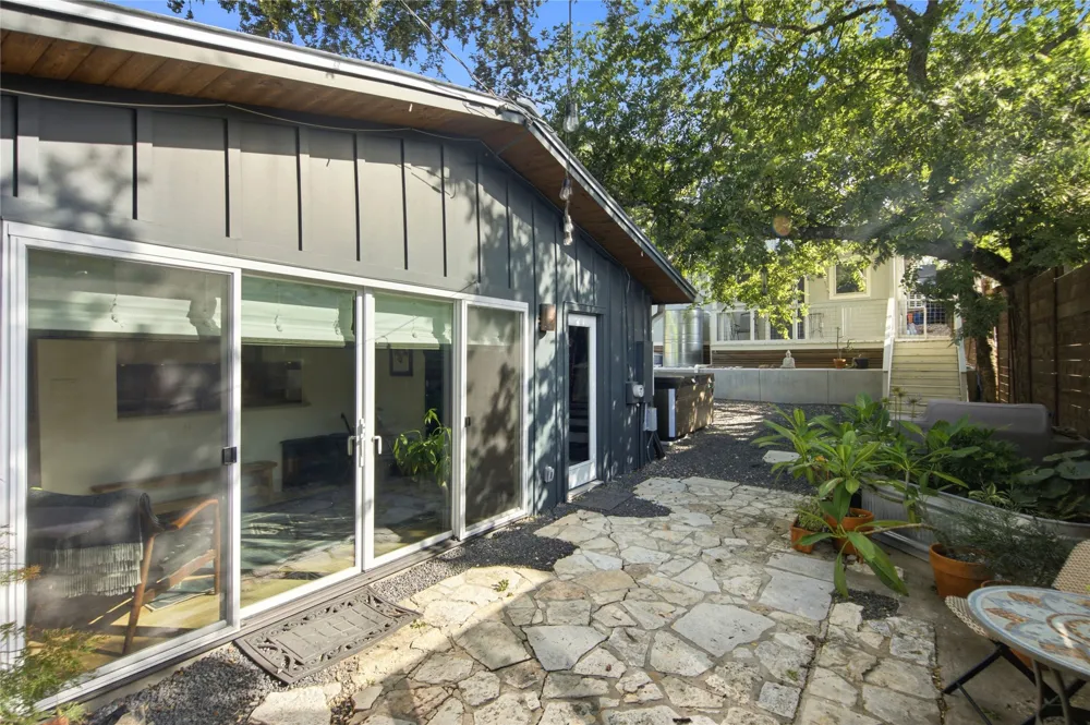 5600 Ledesma Road Austin, TX 78721