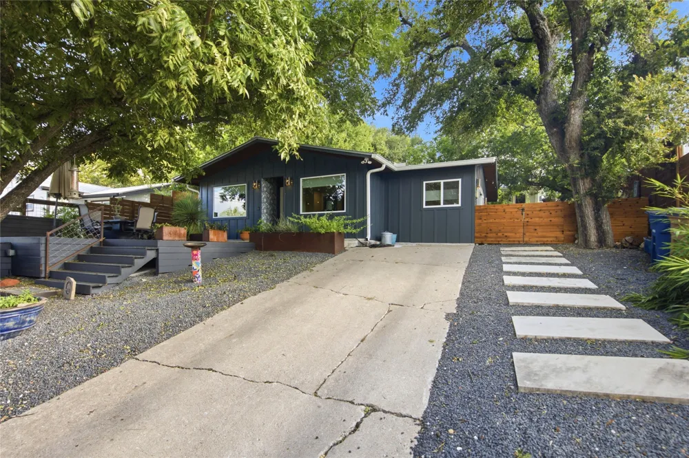 5600 Ledesma Road Austin, TX 78721