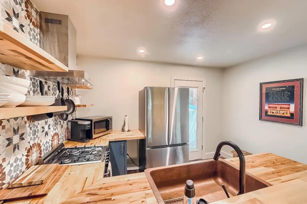 5600 Ledesma Road Austin, TX 78721