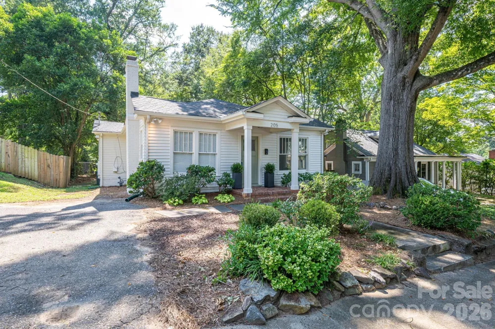 205 W Sixth Avenue Gastonia, NC 28052