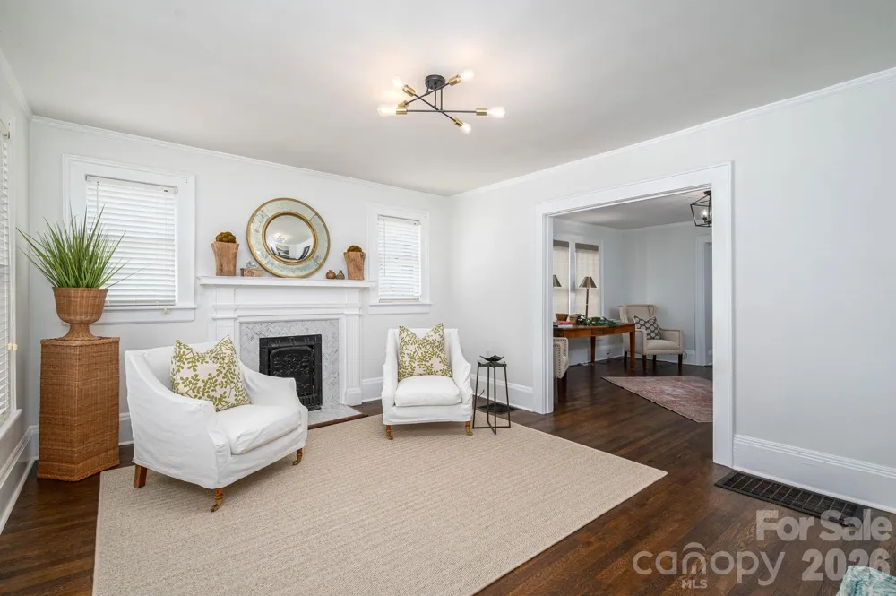205 W Sixth Avenue Gastonia, NC 28052