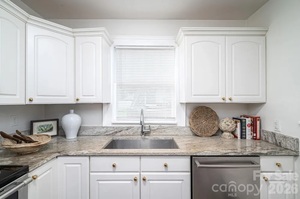 205 W Sixth Avenue Gastonia, NC 28052