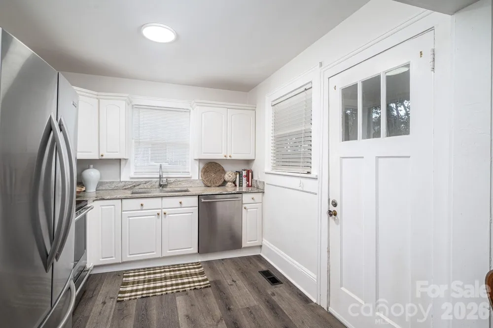 205 W Sixth Avenue Gastonia, NC 28052