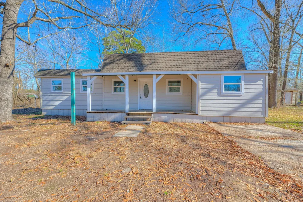 328 W Sherwood Drive Livingston, TX 77351