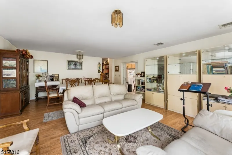 1415 N Wood Ave Linden City, NJ 07036