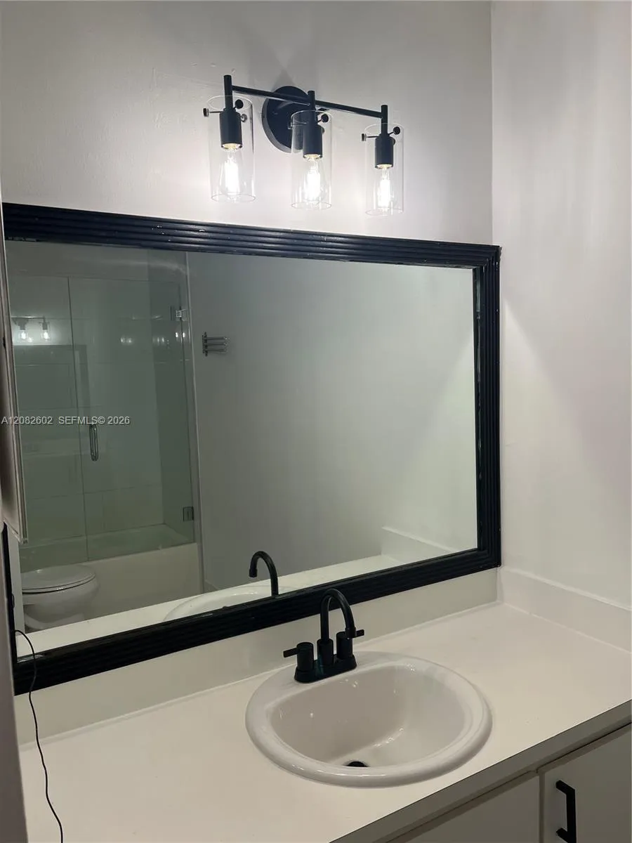 4720 NW 114th Ave #204 Doral, FL 33178