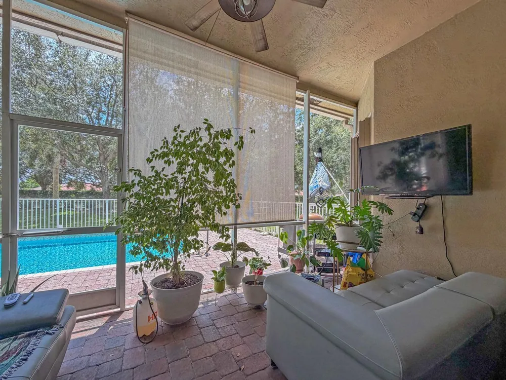 9570 Lantern Bay Circle West Palm Beach, FL 33411