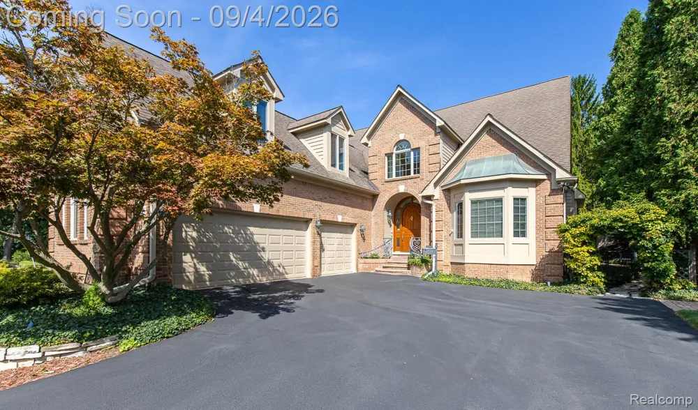 846 Redding Road Birmingham City, MI 48009