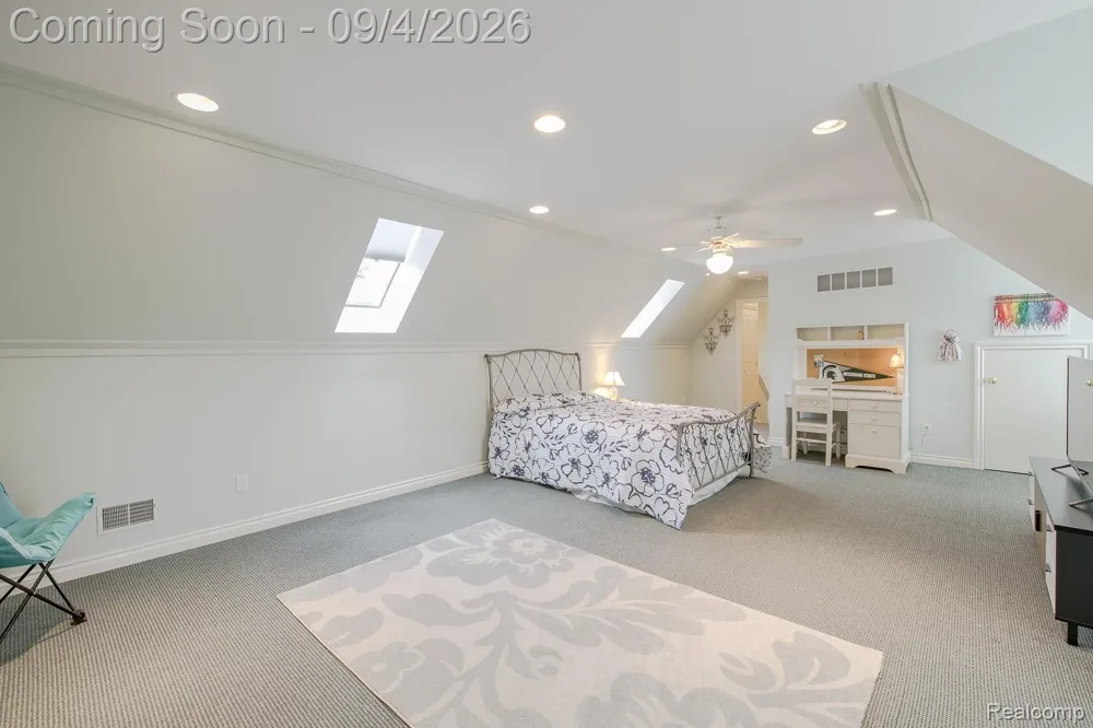 846 Redding Road Birmingham City, MI 48009
