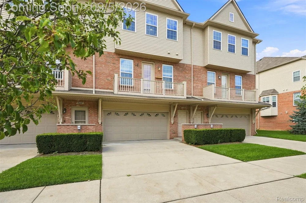56685 Long Island Drive Shelby Charter Township, MI 48316