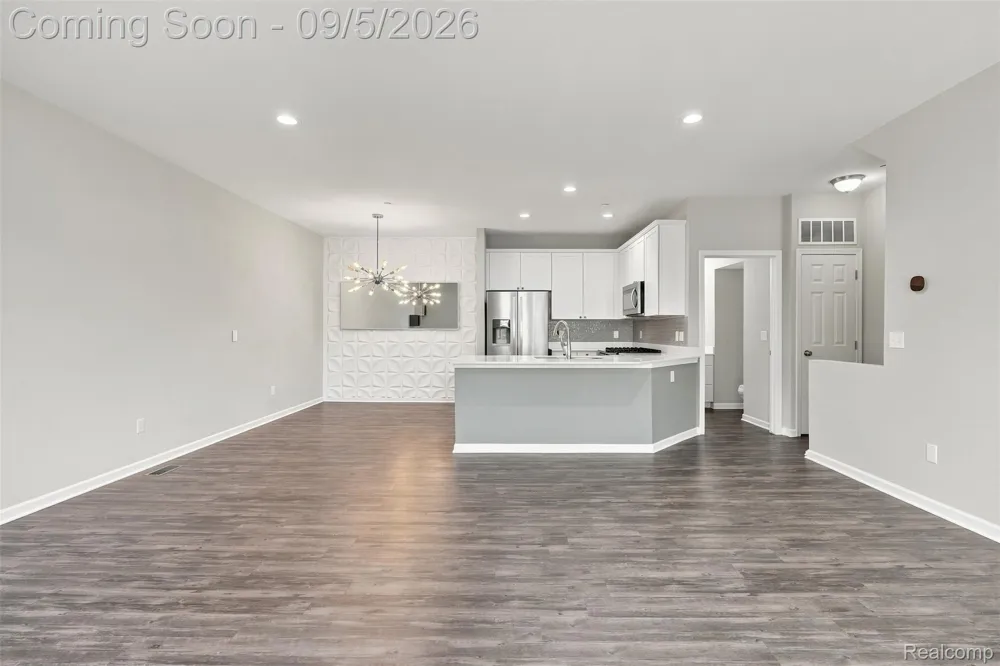 56685 Long Island Drive Shelby Charter Township, MI 48316