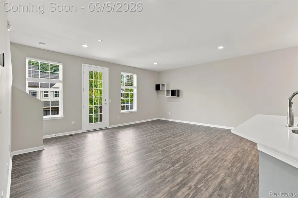 56685 Long Island Drive Shelby Charter Township, MI 48316