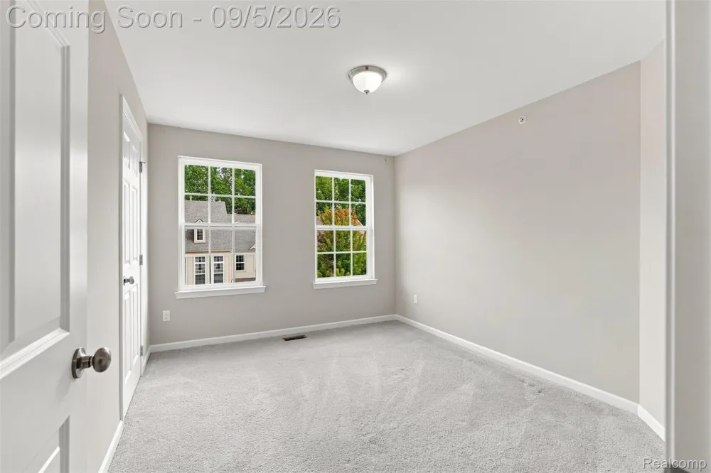 56685 Long Island Drive Shelby Charter Township, MI 48316
