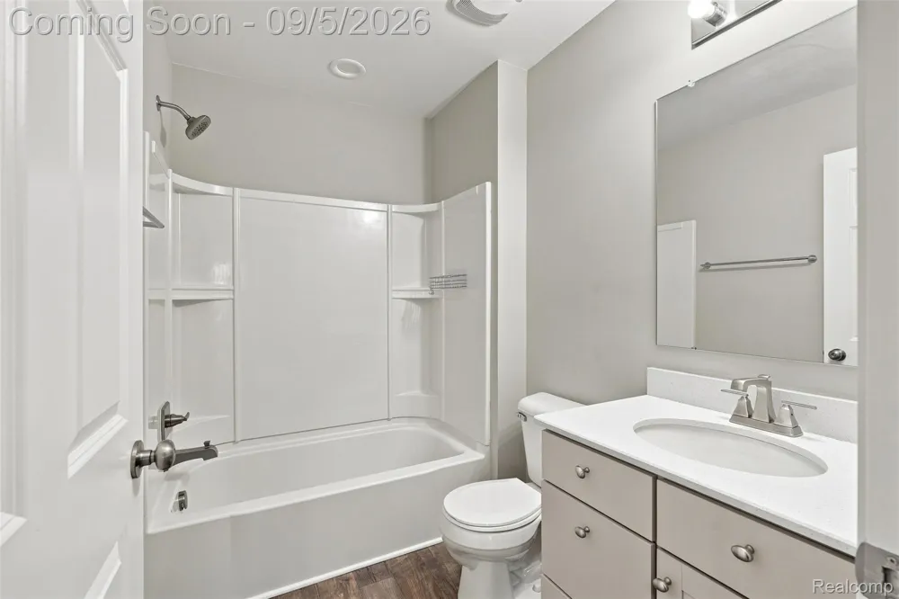 56685 Long Island Drive Shelby Charter Township, MI 48316