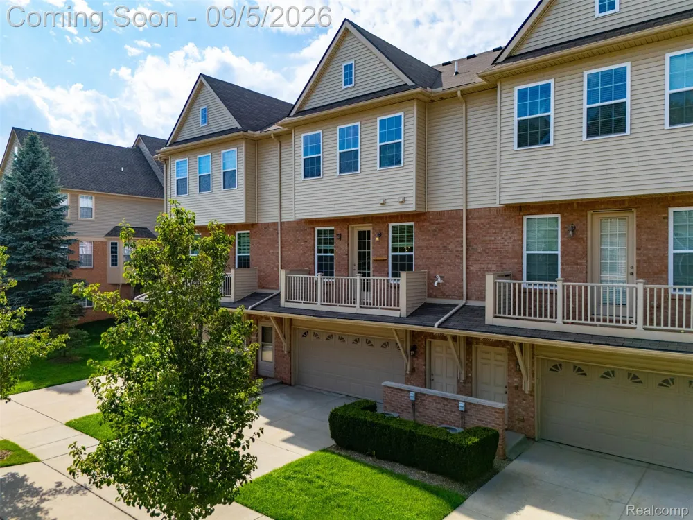 56685 Long Island Drive Shelby Charter Township, MI 48316