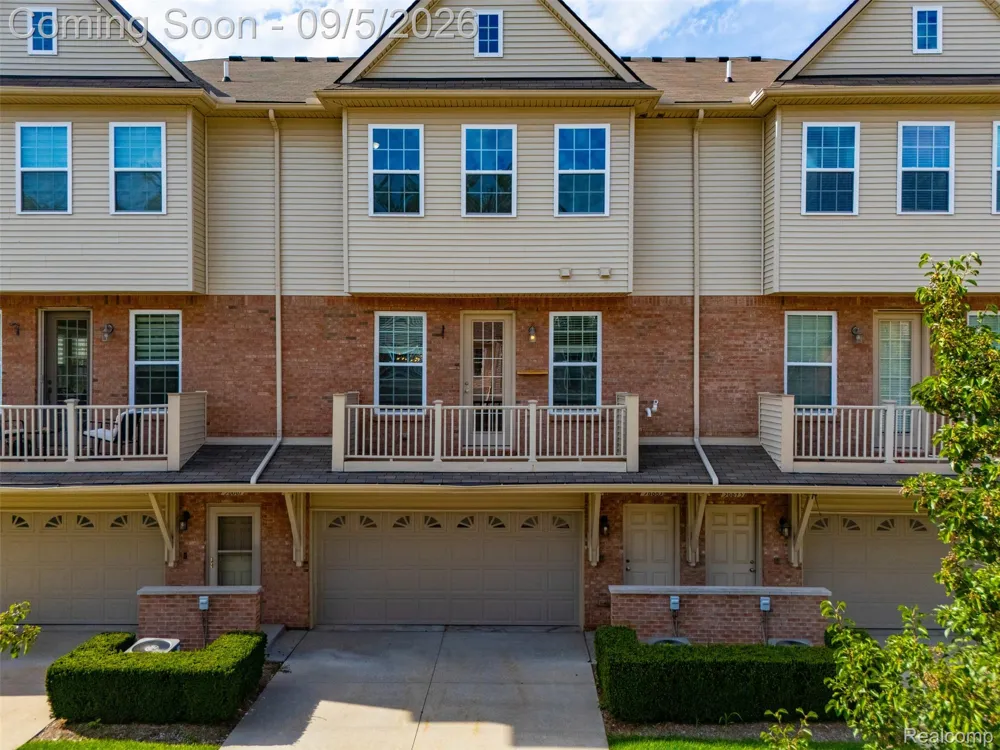 56685 Long Island Drive Shelby Charter Township, MI 48316