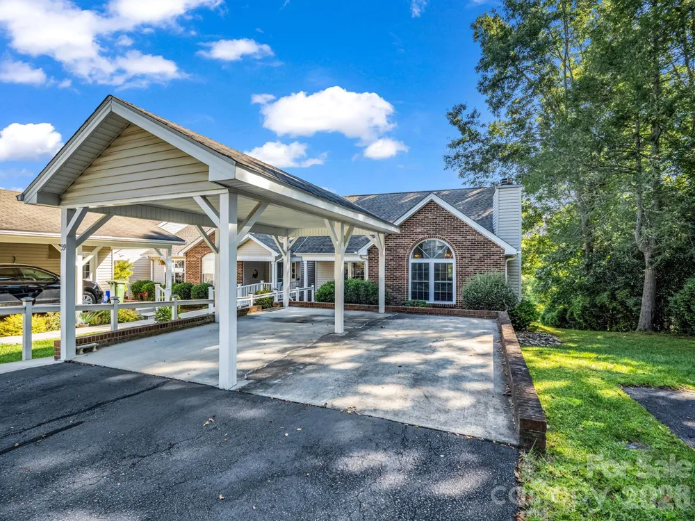59 S Woodridge View Court Hendersonville, NC 28791