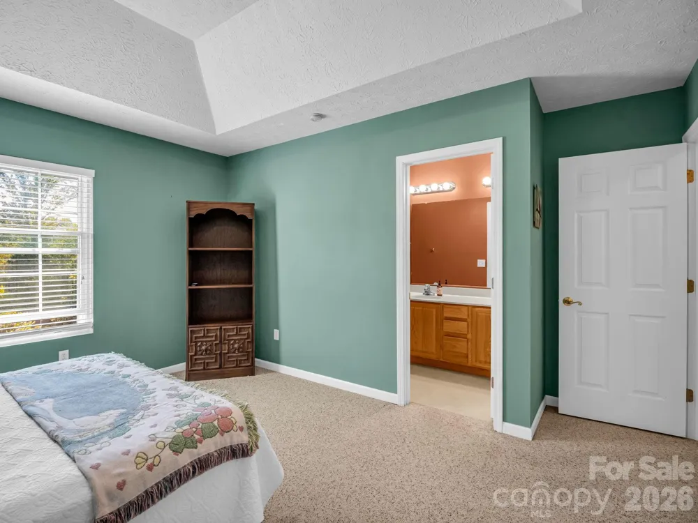 59 S Woodridge View Court Hendersonville, NC 28791
