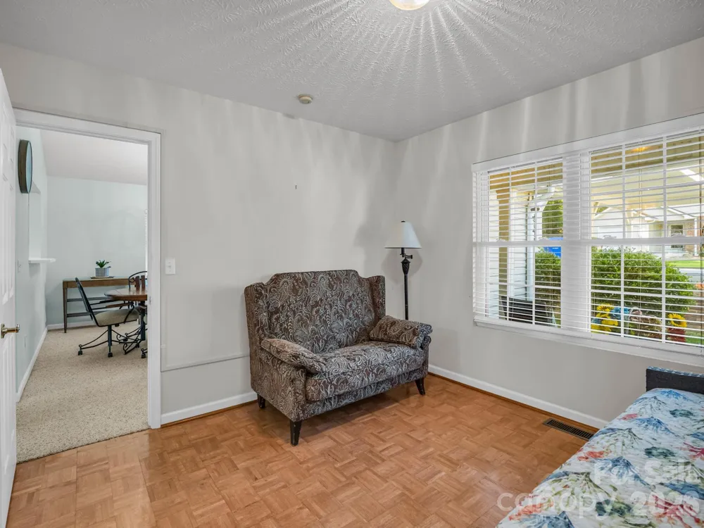 59 S Woodridge View Court Hendersonville, NC 28791