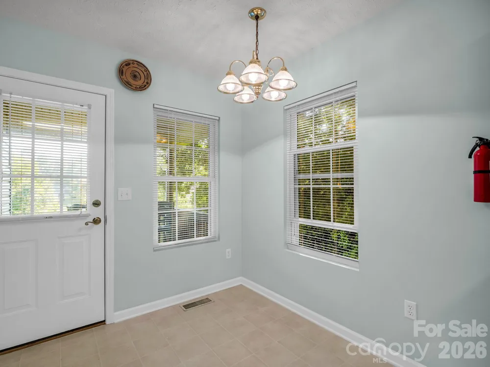 59 S Woodridge View Court Hendersonville, NC 28791