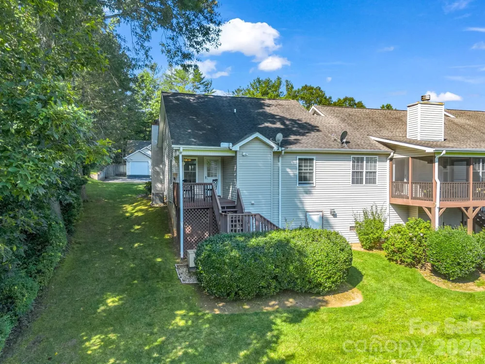 59 S Woodridge View Court Hendersonville, NC 28791