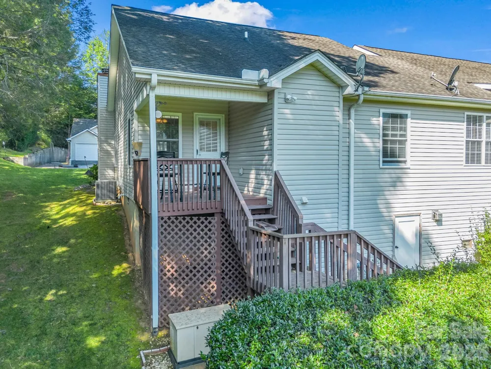59 S Woodridge View Court Hendersonville, NC 28791
