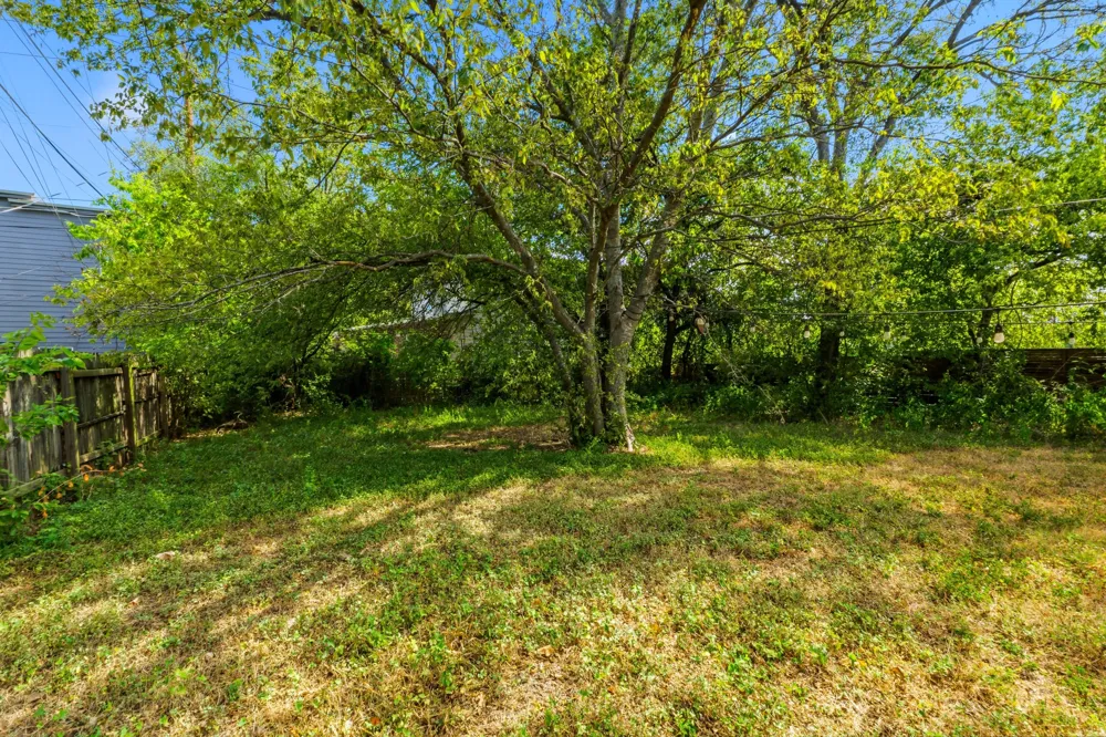 1600 Grayford Drive Austin, TX 78704