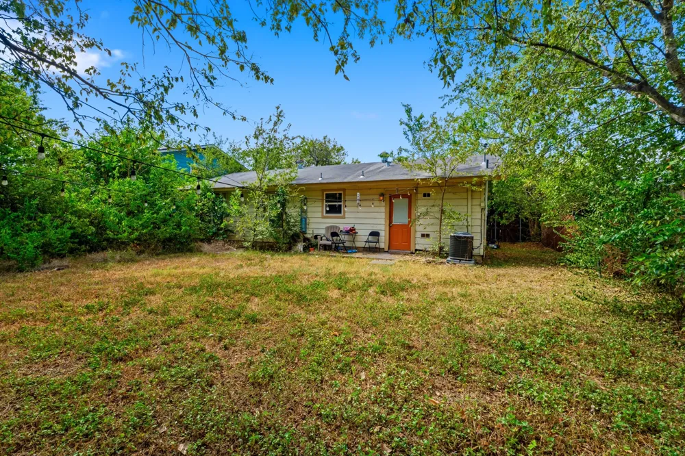 1600 Grayford Drive Austin, TX 78704