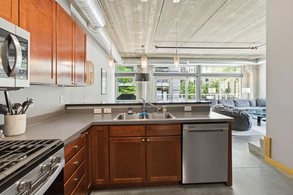 710 4th St #W114 Minneapolis, MN 55401