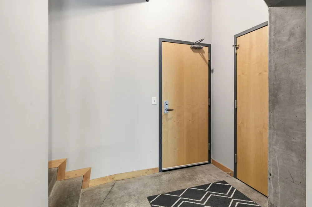 710 4th St #W114 Minneapolis, MN 55401