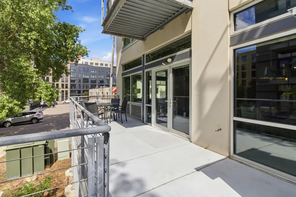 710 4th St #W114 Minneapolis, MN 55401