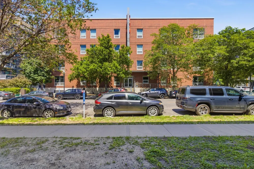 710 4th St #W114 Minneapolis, MN 55401