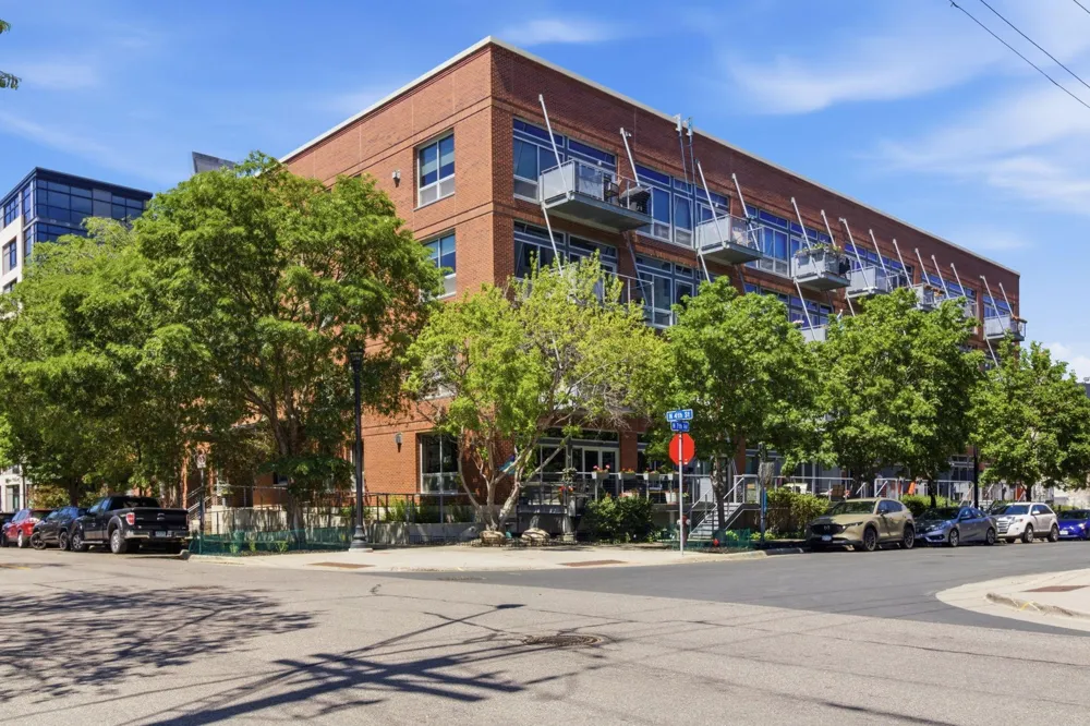 710 4th St #W114 Minneapolis, MN 55401