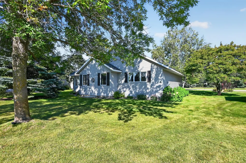 1258 Westbrook Circle Alexandria, MN 56308